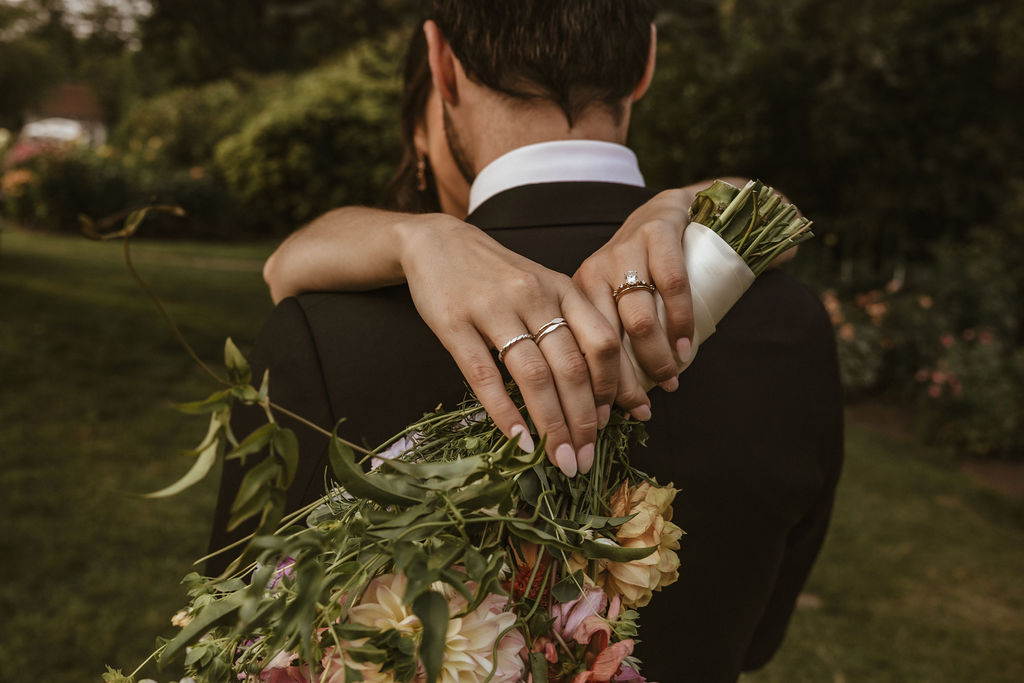 Seattle garden party wedding at the Volunteer Park Dahlia Garden photographed by Wilder Photography