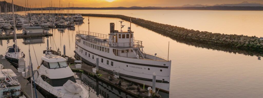 Steamer Virginia V wedding venue