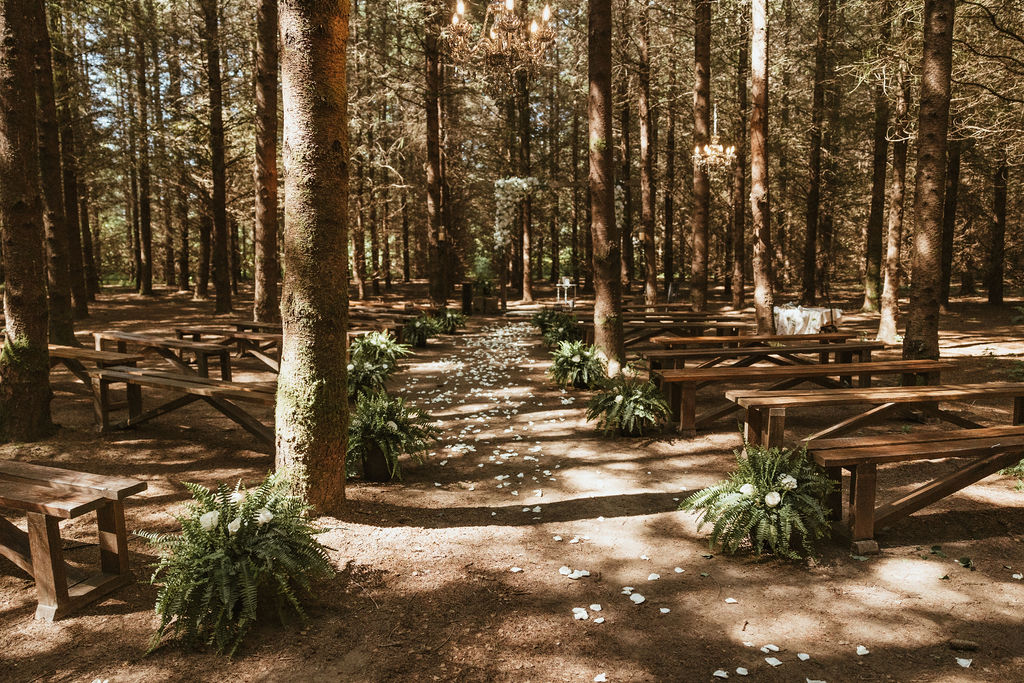 Larkin Place Forest wedding venue in Olympia, Washington