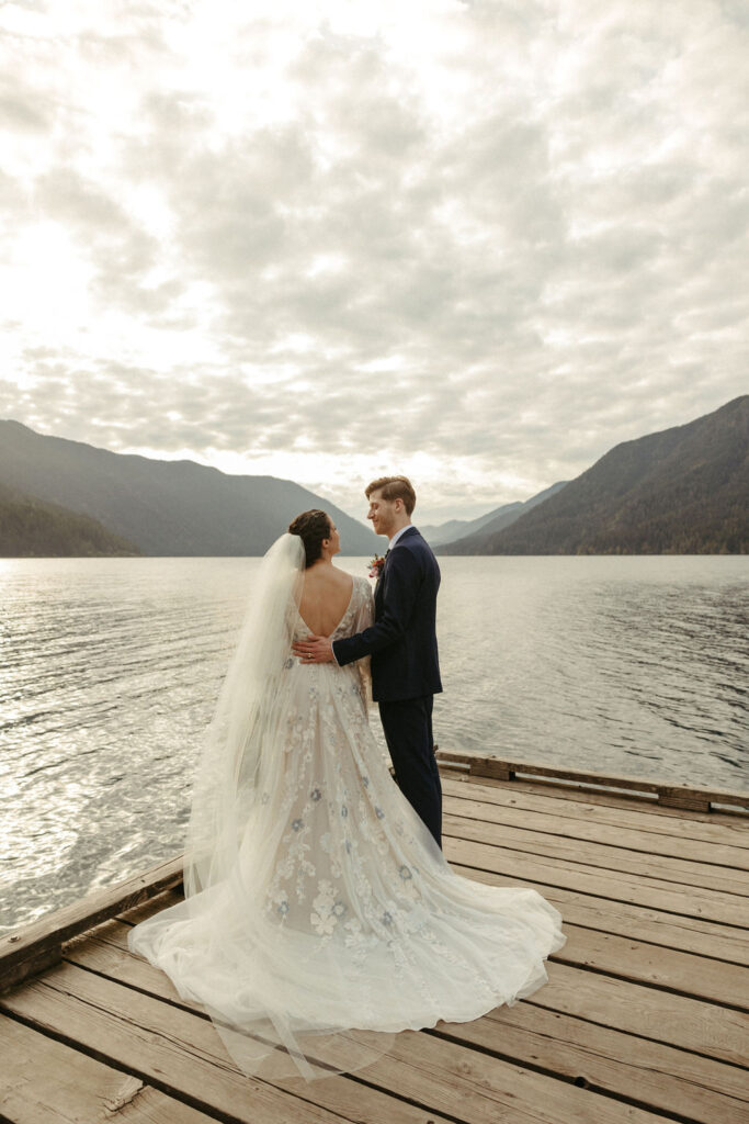 Lake Crescent elopement