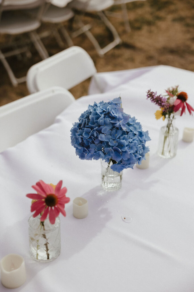 Pros of a backyard wedding